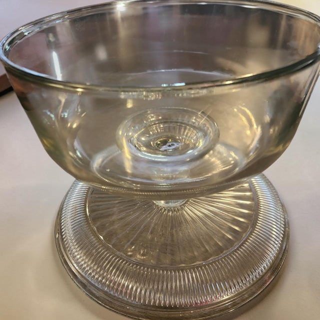 1980s 1980s Anchor Hocking “Canton” Glass Cake Dome and Multifunctional Server- 2 Piece For Sale - Image 5 of 6