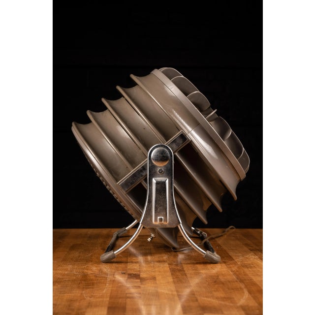 Westinghouse Vintage Mid Century Westinghouse Desk Fan For Sale - Image 4 of 7