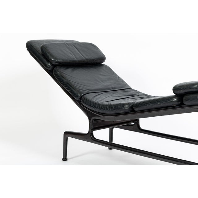 Vintage Mid-Century Eames Es106 Billy Wilder Chaise Lounge for Herman Miller For Sale - Image 13 of 18