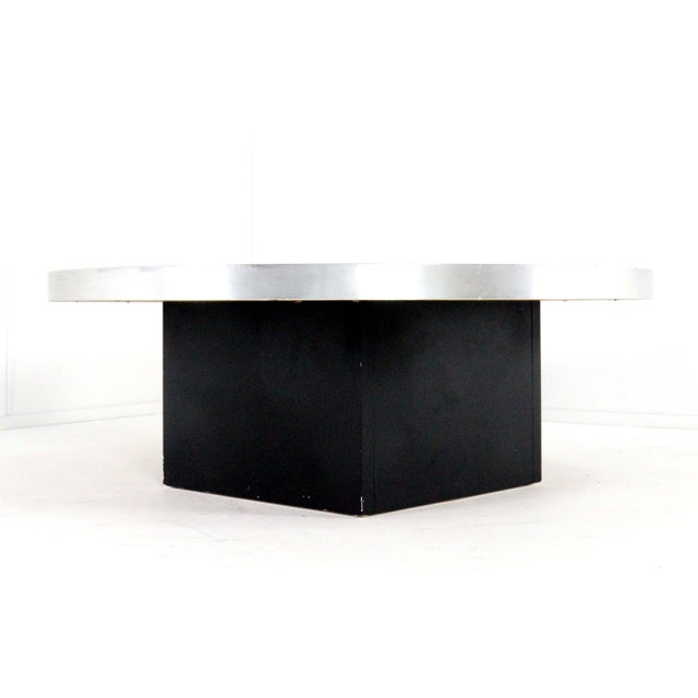 1970s Coffee Table in the Style of Willy Rizzo For Sale - Image 5 of 5