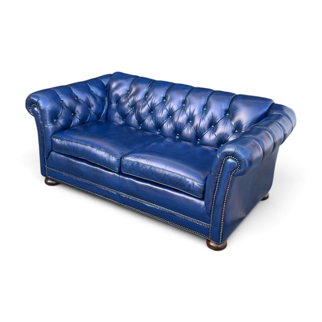 Vintage Chesterfield Navy Blue Tufted Leather Loveseat W/ Brass Trim For Sale In Los Angeles - Image 6 of 16