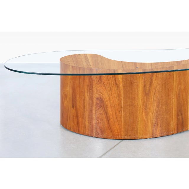 Mid-Century Modern Biomorphic Walnut and Glass Coffee Table, Usa, 1960s For Sale - Image 9 of 10