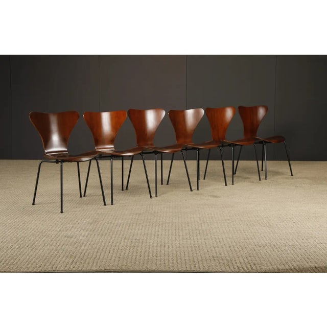 Arne Jacobsen 'Series-7' Jacaranda Rosewood Stacking Chairs, 1960s, Signed For Sale In Los Angeles - Image 6 of 18