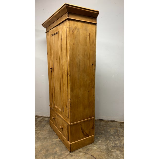 Wood 19th Century English Pine Single Door Wardrobe For Sale - Image 7 of 10