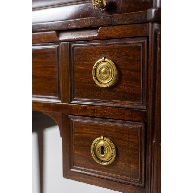 18th Century Secretary in Mahogany For Sale - Image 13 of 18