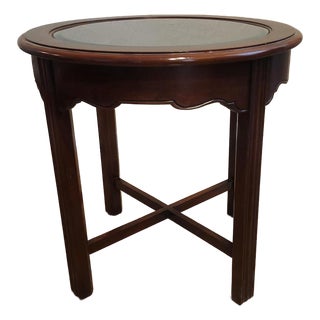 Attributed to Drexel Heritage Chippendale 'Carleton Cherry' 24-Inch Round Inset Glass Accent Table (4 Piece Set Available) 1990 For Sale
