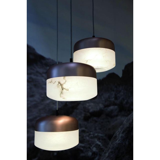 Copper large pendant lamp by united alabaster dimensions: ⌀ 23 x h 16,5 (customizable height) materials: alabaster, copper...