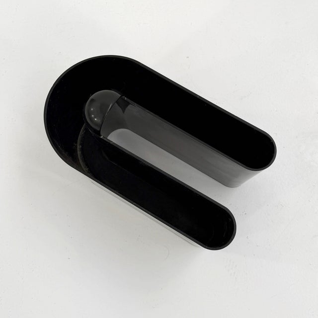 Bilumen Space Age Black Magazine Rack by Rodolfo Bonetto for Bilumen, 1970s For Sale - Image 4 of 8