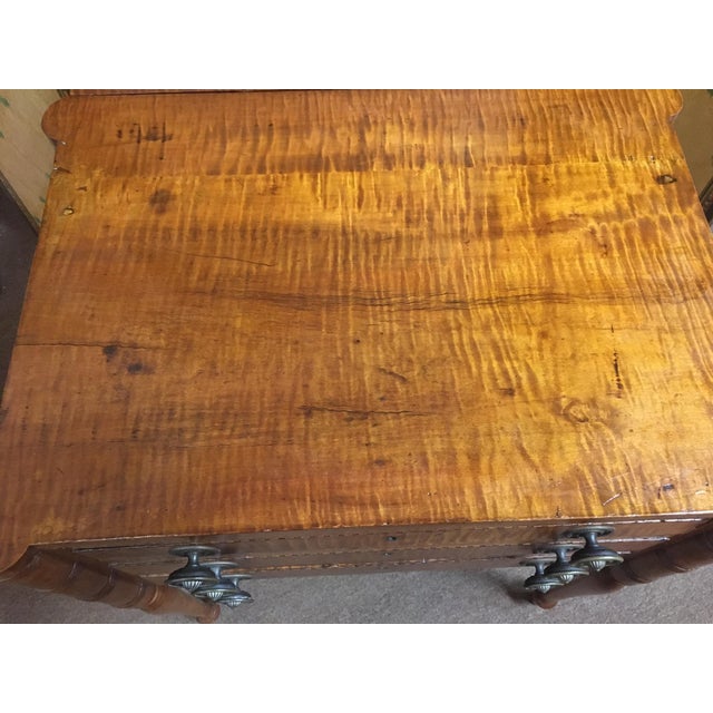 Early 19th Century American Sheraton Tiger Maple Three-Drawer Drop Leaf Writing Table C1810 For Sale - Image 5 of 10