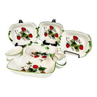1950s Vintage English Chippendale Strawberry Serving Dishes - 7 Pieces Feature Set For Sale