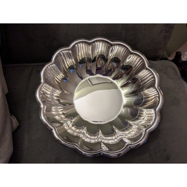 Vintage Mint Mid-Century Reed & Barton "Holiday" 175 Minimalist Silverplate Bowl Introduce an immaculate touch of mid-...