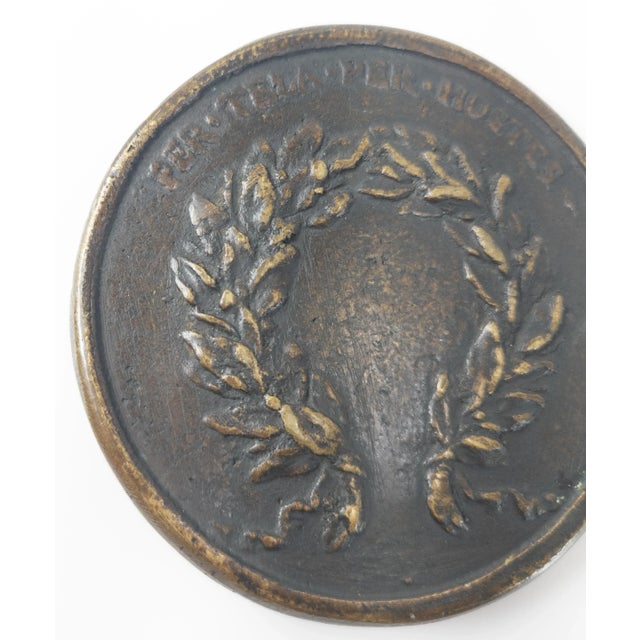 Bronze 18th Century Italian Bronze Medal of Lorenzo Medici by Antonio Selvi For Sale - Image 8 of 10