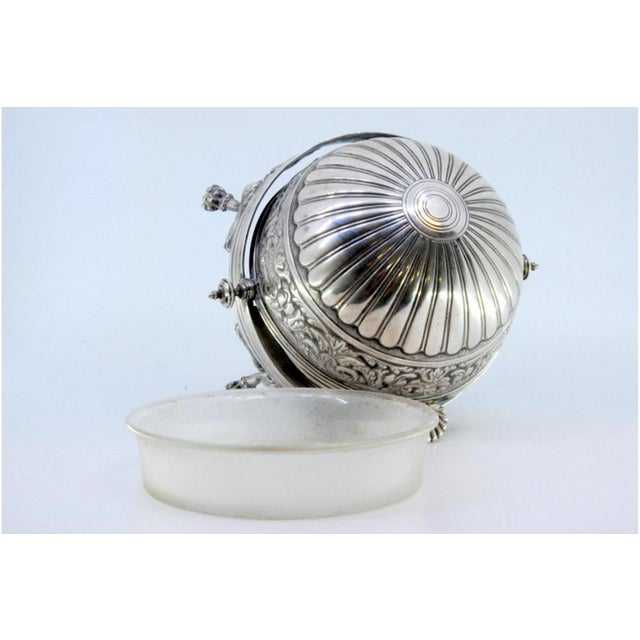 Butter Dish in Gummed Silver For Sale - Image 3 of 10