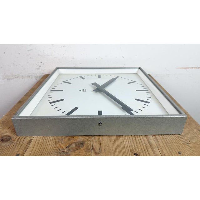 Large Grey Square Wall Clock from Pragotron, 1970s For Sale - Image 14 of 18