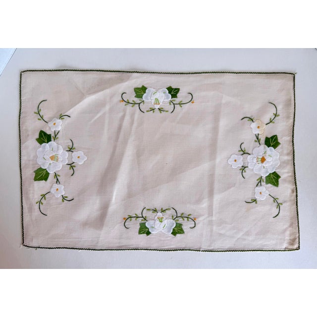 Textile Vintage Cottagecore Embroidered Floral Placemats With Green Trim, Set of 8 For Sale - Image 7 of 7
