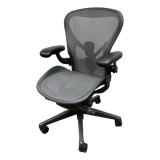 Herman Miller Aeron Office Chair, Size B For Sale