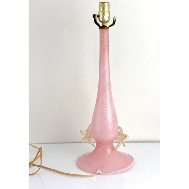 1950s Barovier & Toso Murano Glass Table Lamp – Pink & Gold Flecked With Sculpted Flowers For Sale - Image 9 of 11
