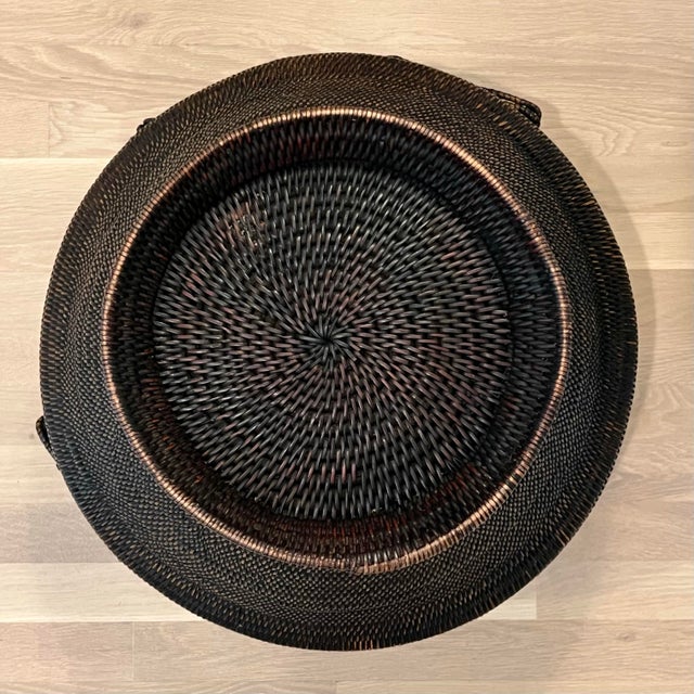 Late 20th Century Vintage Southeast Asian Wicker Basket With Lizard Handles and Lid For Sale In New York - Image 6 of 9