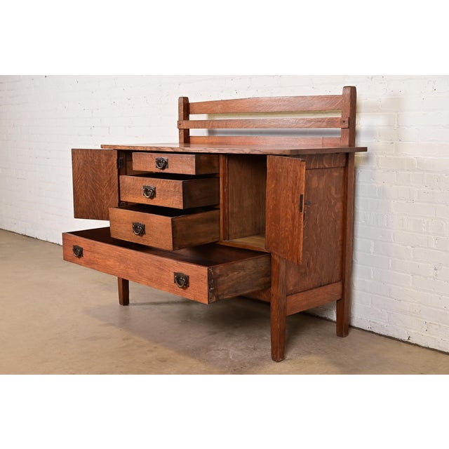 Gustav Stickley Antique Mission Oak Arts & Crafts Strap Hinge Sideboard, Circa 1910 For Sale In South Bend - Image 6 of 14