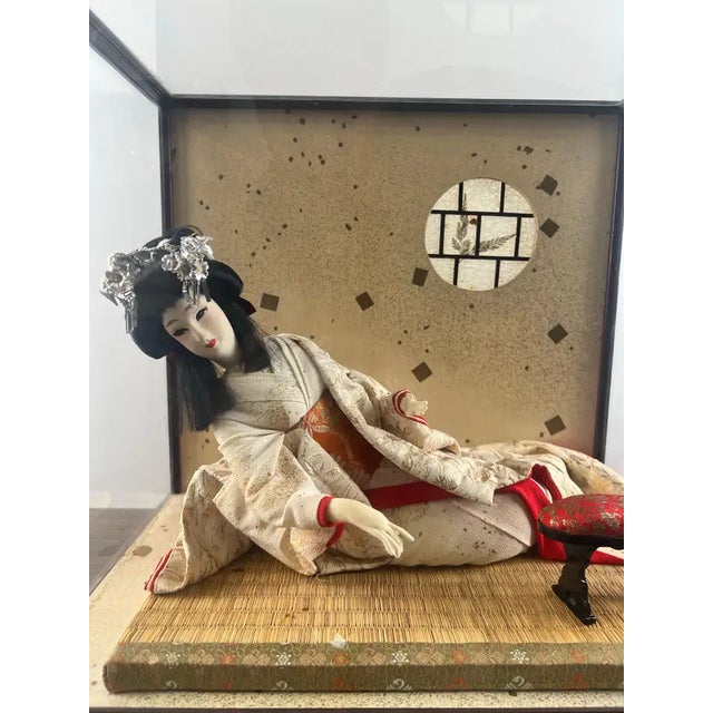 Japanese Geisha Princess Doll in Original Glass & Wood Case For Sale - Image 4 of 13