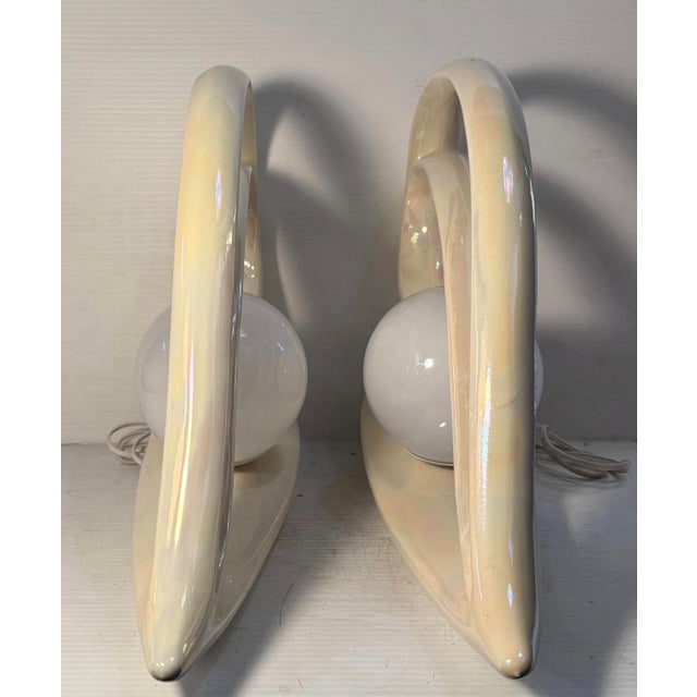 Late 20th Century Pearlescent Art Deco Heart Lamps - a Pair For Sale - Image 4 of 9