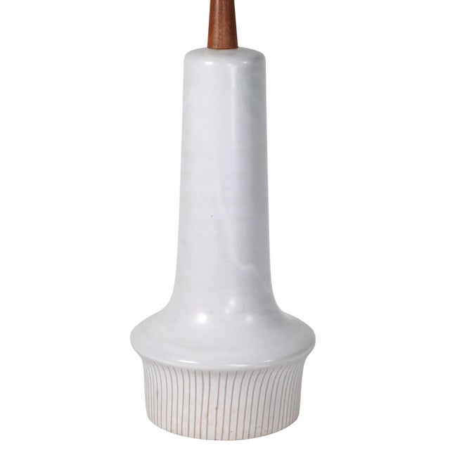 Mid Century Ceramic Table Lamp by Martz With Original Shade C 1950's For Sale - Image 14 of 15