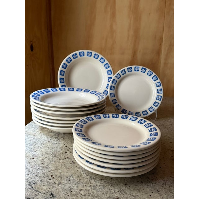 Vintage Atomic Blue Flower Luncheon Plates, 1960, Set of 16 For Sale - Image 14 of 18