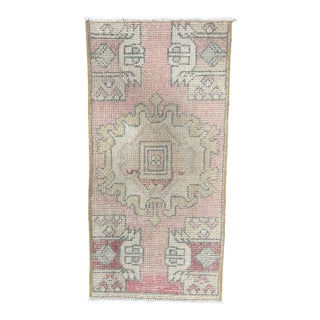 Turkish Yastik Rug 1'5" x 2'11" For Sale