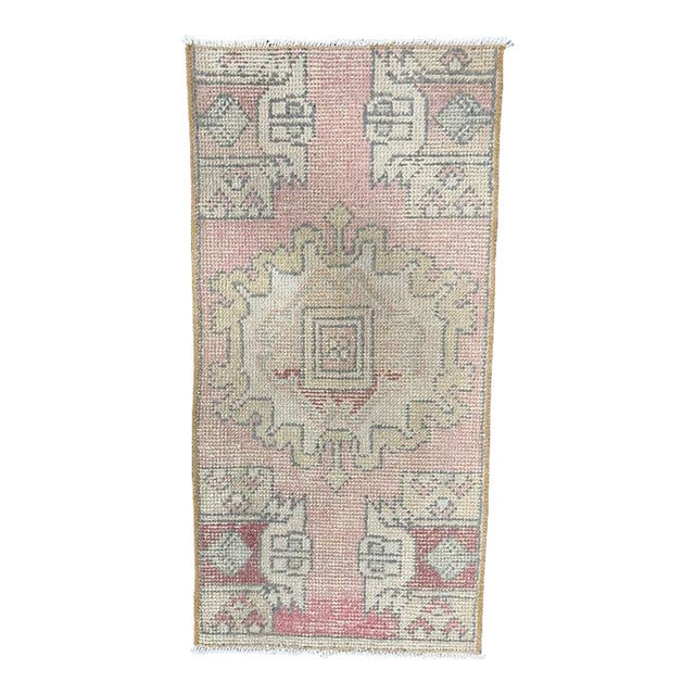 Turkish Yastik Rug 1'5" x 2'11" For Sale