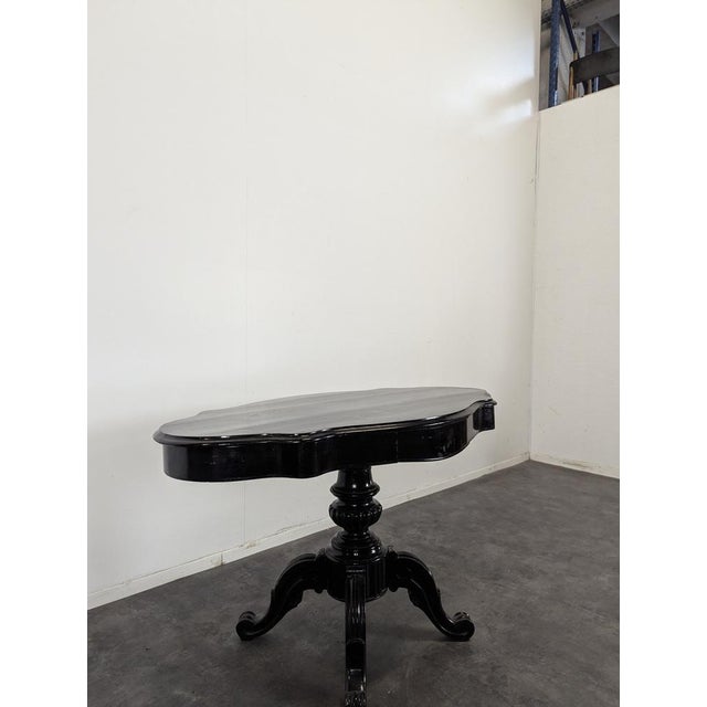 Napoleon III Violin-Shaped Side Table in Blackened Wood, in Very Good conditions.