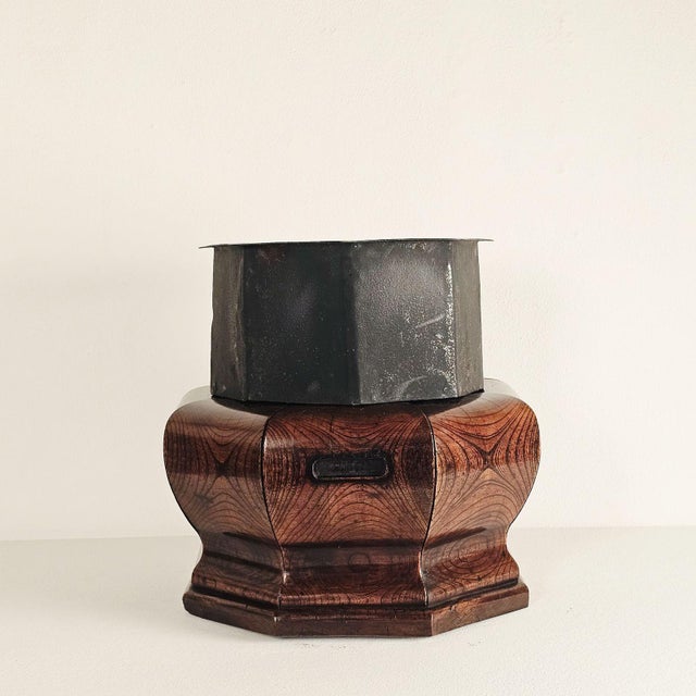 Early 19th Century Keyaki Wood Japanese Hibachi, Edo Period Circa 1820 For Sale - Image 5 of 6