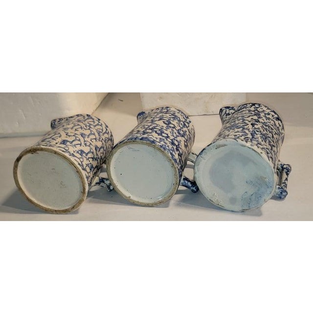 19th Century Blue & white sponge ware pottery pitchers - Set of 3 For Sale - Image 4 of 4