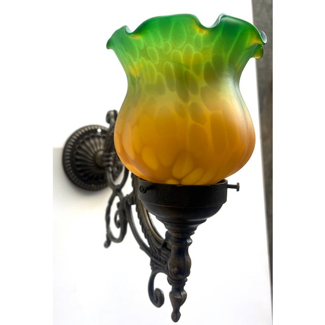 Mid-Century Modern French Brass and Glass Wall Lamps, 1960s, Set of 2 For Sale - Image 3 of 11