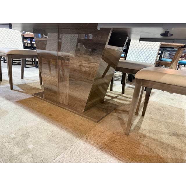 Stratus "Medea" Lacquered Wood Dining Table With Eight Chairs For Sale In Las Vegas - Image 6 of 7