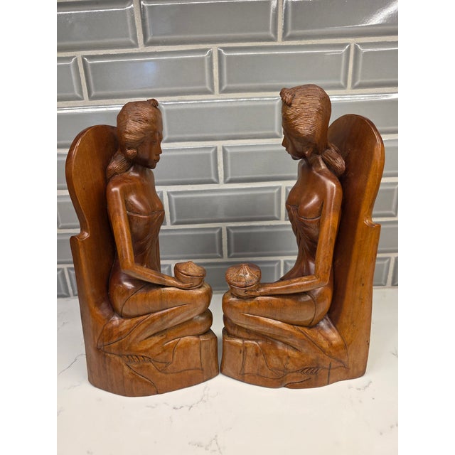 1950s Pair of Mid-Century Balinese Art Deco Mahogany Maiden Bookends – Keradjinan Bali Stamped For Sale - Image 5 of 12