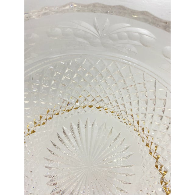 1960s Stuart Crystal Cut Glass Bowl – Vintage 1960s Crystal Serving or Centerpiece Bowl For Sale - Image 5 of 10