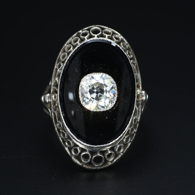 Traditional Vintage Platinum Cocktail Ring With 1ct. 6.5mm Diamond - Size 6.25 For Sale - Image 3 of 7