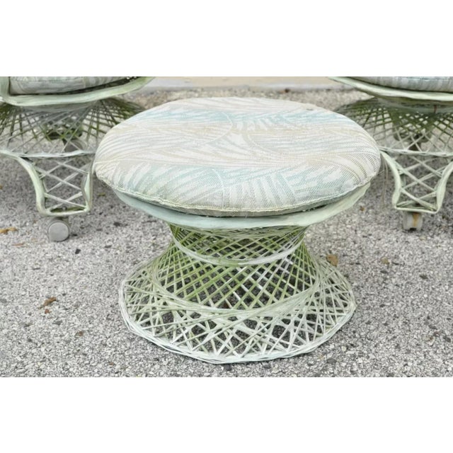 Mid 20th Century Russell Woodard Woven Spun Fiberglass Swivel Rolling Club Lounge Chairs & Ottoman For Sale In Philadelphia - Image 6 of 12
