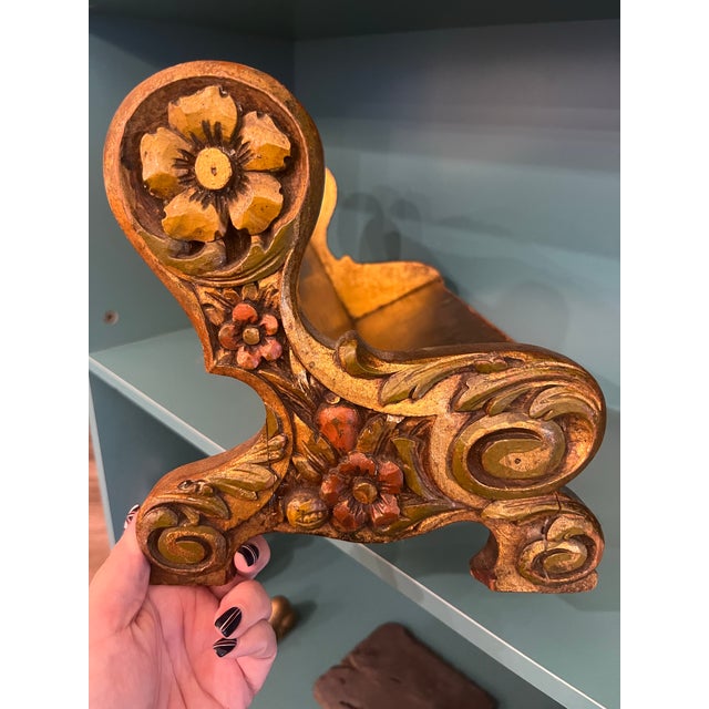 Antique 19th Century Italian Baroque or Renaissance Revival Carved Giltwood and Polychrome Book Stand For Sale In Orlando - Image 6 of 7