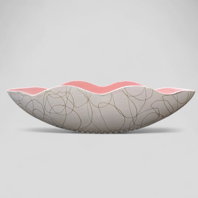 Mid-Century Modern Mid Century Modern Pink White and Gold Abstract Scalloped Ceramic Planter For Sale - Image 3 of 10