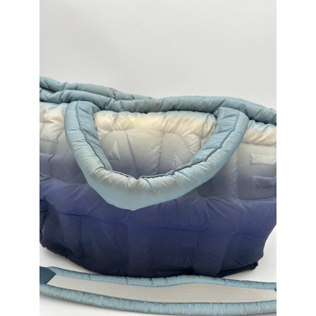 Chanel Puffer / Doudoune Ombré Bag 2018. Please note this item is in good condition with minor wear consistent with age...