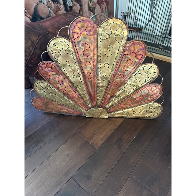 Fantastic Vintage Hand Made Artisan Fireplace Screen. Thus unique piece is constructed of hand welded copper in a fan form...