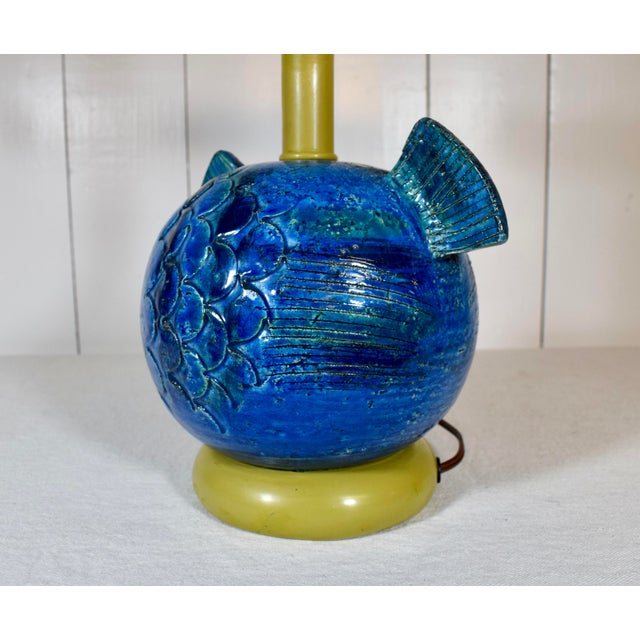 Metal 1970s Rimini Blu Ceramic Fish Lamp by Aldo Londi for Bitossi For Sale - Image 7 of 11