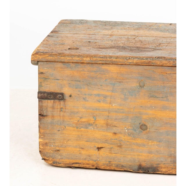 American American Blue Painted Blanket Chest For Sale - Image 3 of 8