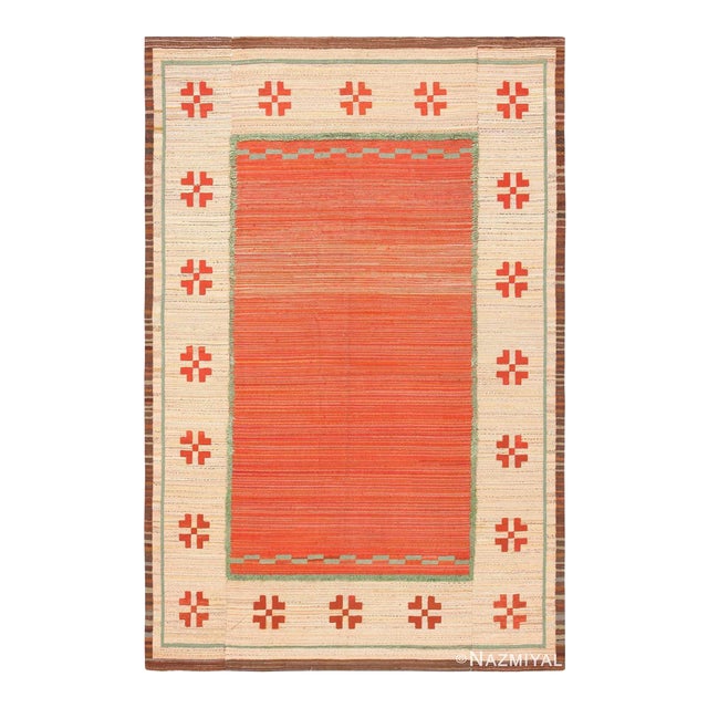 Nazmiyal Collection Minimalist Vintage Scandinavian Swedish Kilim Rug For Sale