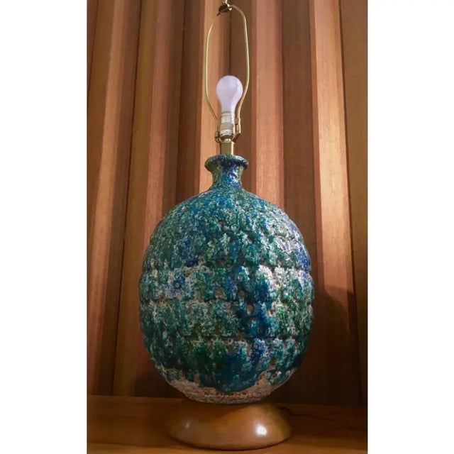 Large Mid-Century Ceramic Lava Round Body Table Lamp For Sale In Fayetteville, AR - Image 6 of 9