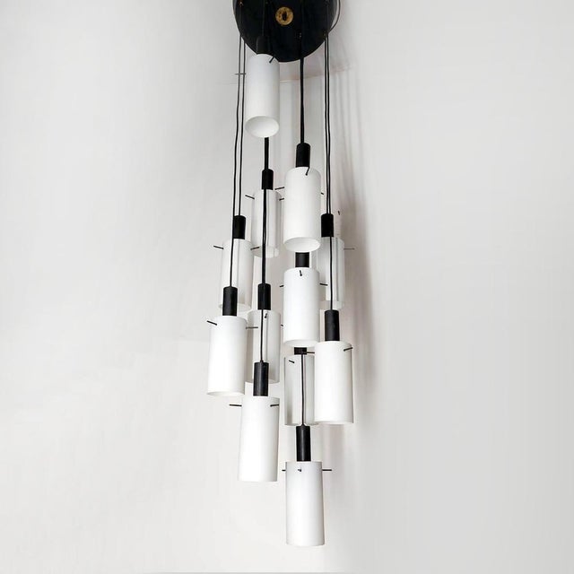 Mid-Century Modern Large Vintage Italian Cascade Suspended Chandelier from Stilnovo, 1960s For Sale - Image 3 of 16