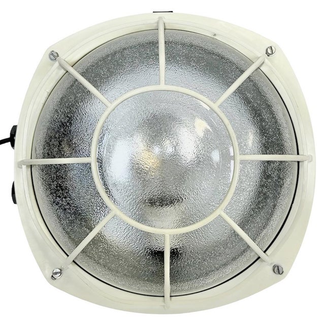 Industrial Bakelite Wall or Ceiling Light from Elektrosvit, 1980s For Sale - Image 17 of 17