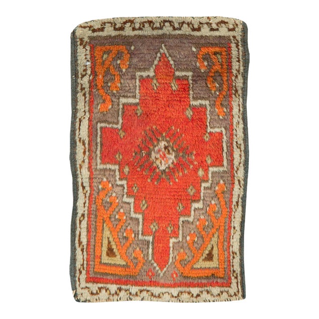 Galerie Shabab Collection Mid-20th Century Turkish Anatolian Throw Rug For Sale