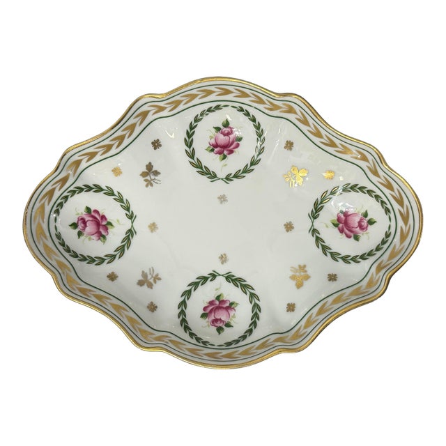 1970s Limoges “Flore” Scalloped Porcelain Dish With Gold Trim For Sale